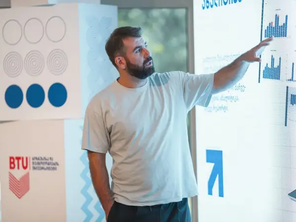 ფინანსური ანალიტიკა ყველასთვის