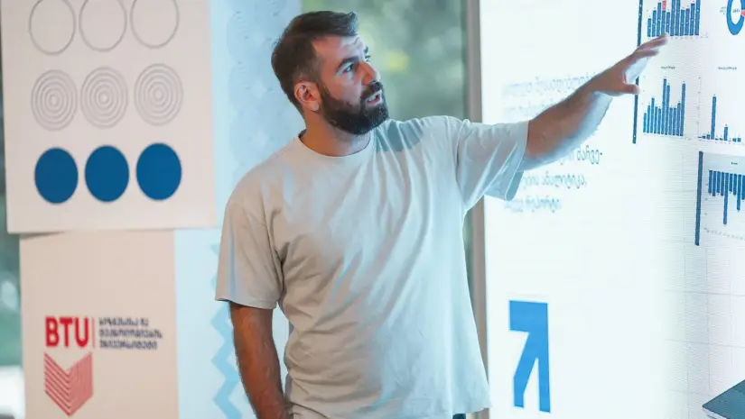 ფინანსური ანალიტიკა ყველასთვის